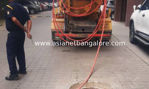 sewer jetting vehicle